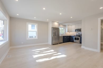 597 W Armitage Ave, Elmhurst, IL 60126 - photo 4