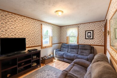 27 Hitchings Cir, Vineyard Haven, MA 02568 - photo 6