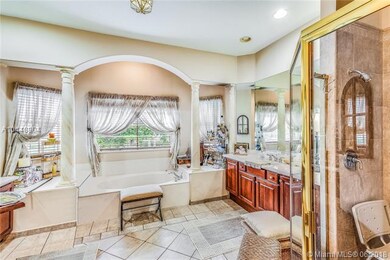 6814 NW 113th Place, Doral, FL 33178 - photo 6