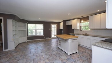 1504 W Day St, Denison, TX 75020 - photo 6