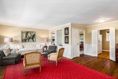 111 W Putnam Ave unit 111, Greenwich, CT 06830 - photo 2