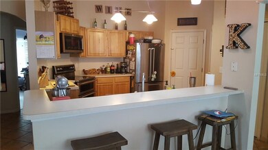 Kitchen breakfast bar