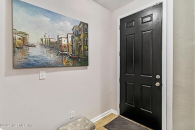 8862 Grassy Bluff Dr, Jacksonville, FL 32216 - photo 2