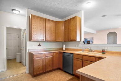 2644 Apex Ct, Hamilton, OH 45011 - photo 4