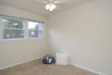 1406 Manchester Rd, Wheaton, IL 60187 - photo 5