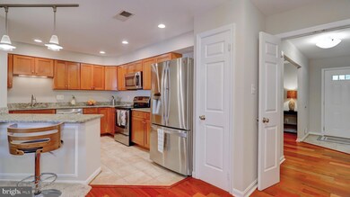 2315 Mcgregor Ct, Vienna, VA 22182 - photo 7