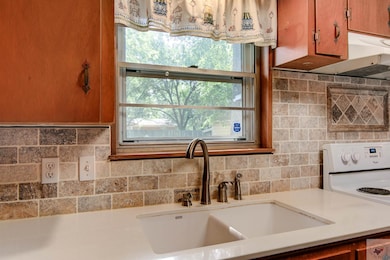 1702 Liddell St, Texarkana, TX 75501 - photo 7