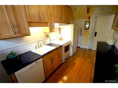Trendy Kitchen