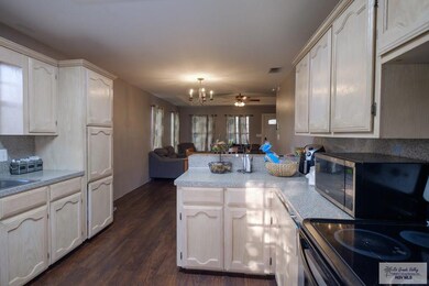 1022 S Missouri Ave, Weslaco, TX 78596 - photo 5