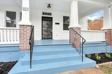 02-927 Stewart Ave SE_02