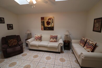 5108 Glen Alan Ct N, Jacksonville, FL 32210 - photo 7