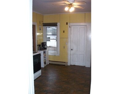 32 Forest Ave, Clinton, MA 01510 - photo 4