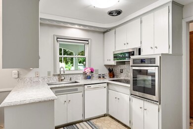 5105 Tifton Dr, Edina, MN 55439 - photo 7