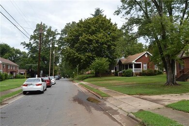 320 N Bost St, Statesville, NC 28677 - photo 7