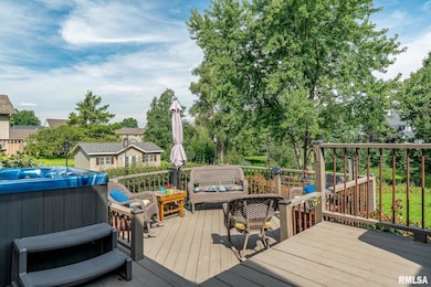 2946 Summertree Ave, Bettendorf, IA 52722 - photo 5