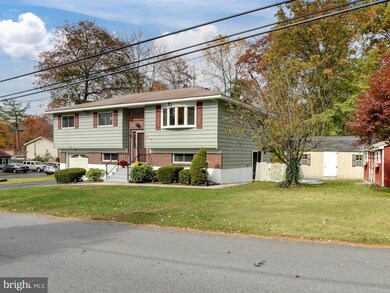 243 Maple Blvd, Orwigsburg, PA 17961 - photo 2