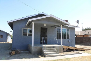 589 Union Ave, Porterville, CA 93257 - photo 3