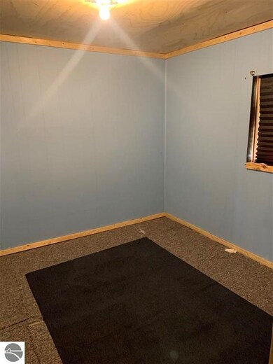 3044 Ojibway Rd, Harrison, MI 48625 - photo 7