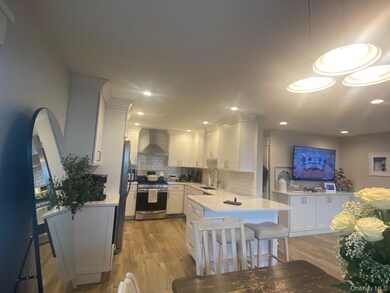 18 Tennessee Ave unit Lower, Long Beach, NY 11561 - photo 6