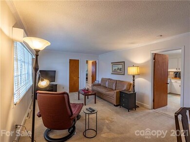 327 Holland Dr, Statesville, NC 28677 - photo 4