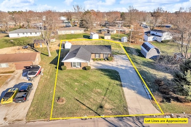 1723 Midland Dr, Franklin, IN 46131 - photo 2