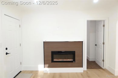 570 S Stirling, Pontiac, MI 48340 - photo 3