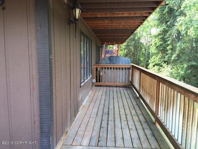 111-122063-Deck View 2
