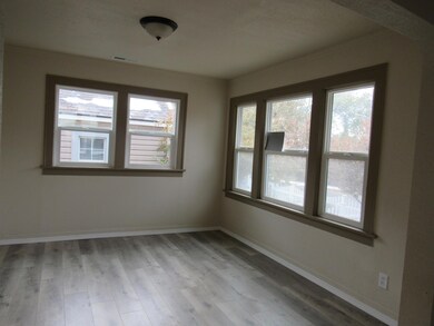 721 Mitchell St, Klamath Falls, OR 97601 - photo 4