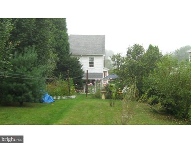 33 Walnut St, Middleport, PA 17953 - photo 3