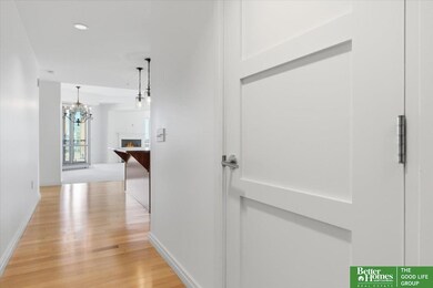 200 S 31st Ave unit 4401, Omaha, NE 68131 - photo 2