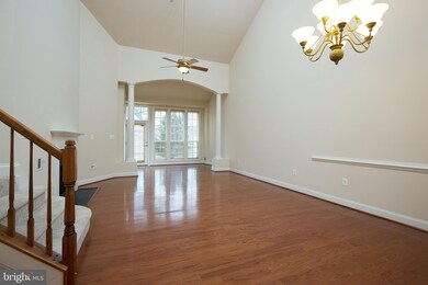 13121 Brooktree Ln, Laurel, MD 20707 - photo 4