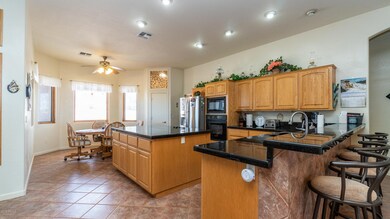 4889 E Broadway Ave-13
