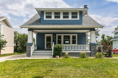 544 Forest Dr SE, Cedar Rapids, IA 52403 - photo 2