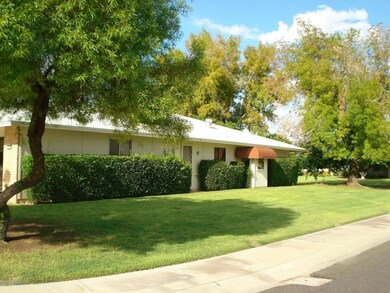 9884 W Spanish Moss Ct, Sun City, AZ 85373 - photo 2