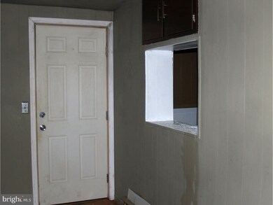 214 N 7th St, Allentown, PA 18102 - photo 6