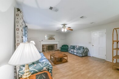 8307 Hot Springs Dr, Houston, TX 77095 - photo 4