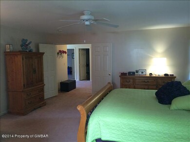 179 Sand Springs Dr, Drums, PA 18222 - photo 3