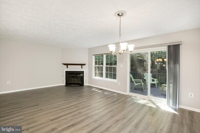 11420 Encore Dr, Silver Spring, MD 20901 - photo 5