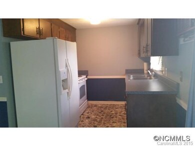 65 Brookside Dr, Hendersonville, NC 28792 - photo 3