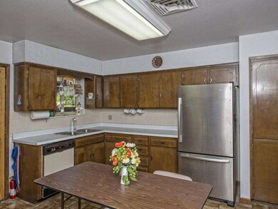 009_Kitchen