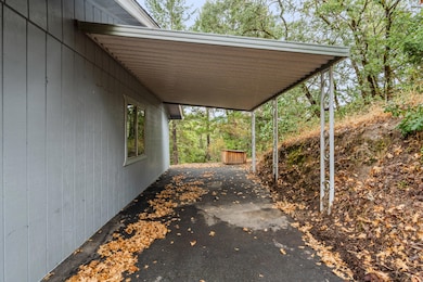 26_259 tina way, grants pass-25