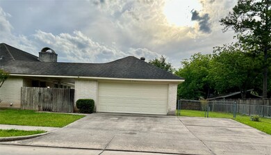 1700 Magnolia Ln, Richmond, TX 77469 - photo 4