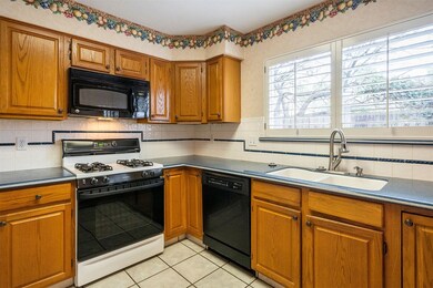 7623 Shangrila Ln, Houston, TX 77095 - photo 5