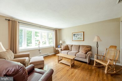 1566 S Keim St, Pottstown, PA 19465 - photo 4