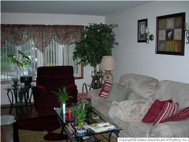 111 Egbert Ave, Staten Island, NY 10310 - photo 7