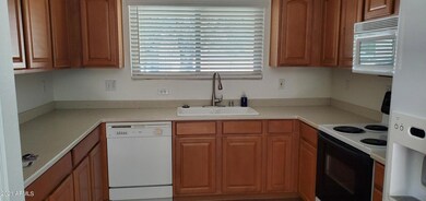 2311 E Peach Tree Dr, Chandler, AZ 85249 - photo 4