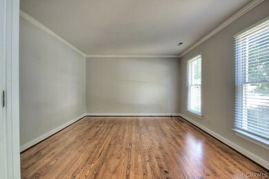 Formal Living Room w/French Doors
