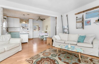 108 E Grothe St, Fredericksburg, TX 78624 - photo 5