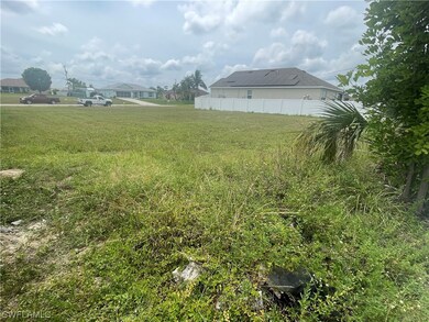211 NW 13th Terrace, Cape Coral, FL 33993 - photo 4