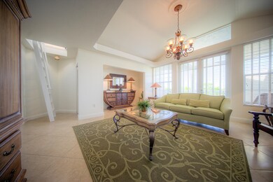 90 Seaside North Court